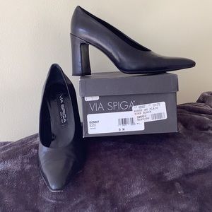 Via Spiga Konny Vintage Black Leather Pointed Toe Pumps 9M Pre-Loved!